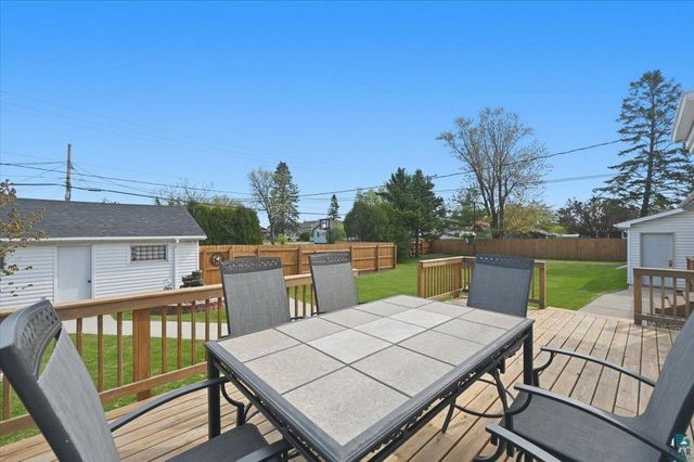 11c Hayes Ct, Superior, WI 54880