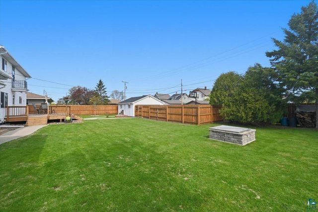 11c Hayes Ct, Superior, WI 54880