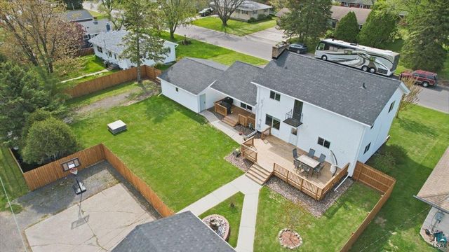 11c Hayes Ct, Superior, WI 54880