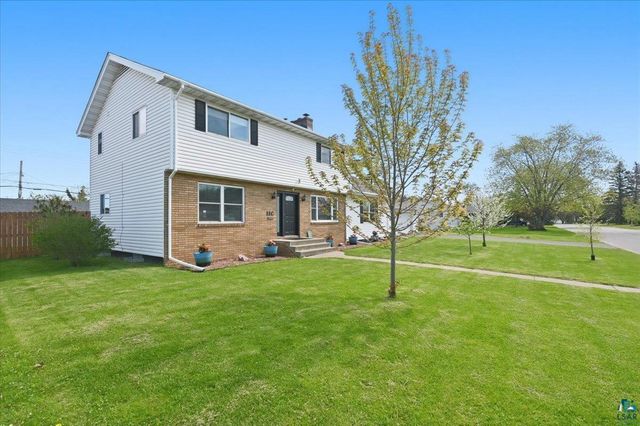 11c Hayes Ct, Superior, WI 54880