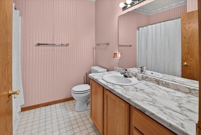 222 Shato Lane, Monona, WI 53716