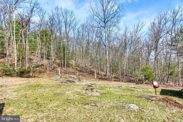 50 BOYDS SCHOOLHOUSE RD, Biglerville, PA 17307