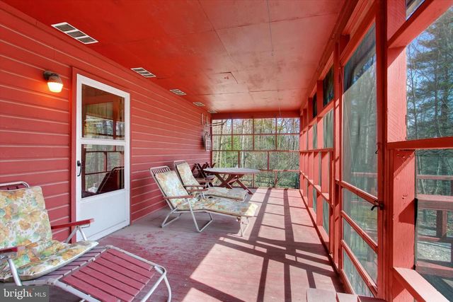 50 BOYDS SCHOOLHOUSE RD, Biglerville, PA 17307