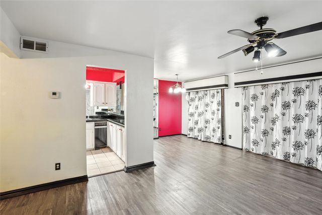 1719 E Grauwyler Road 103, Irving, TX 75061