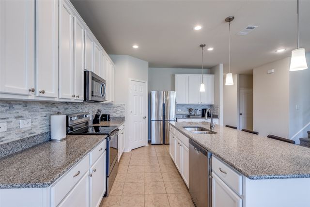 1700 Vernon Drive, Aubrey, TX 76227