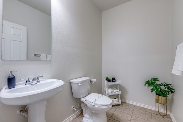 1700 Vernon Drive, Aubrey, TX 76227