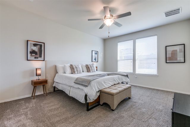 1700 Vernon Drive, Aubrey, TX 76227