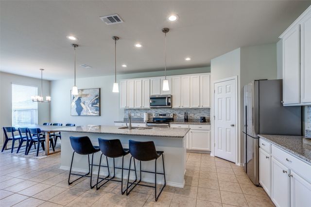 1700 Vernon Drive, Aubrey, TX 76227