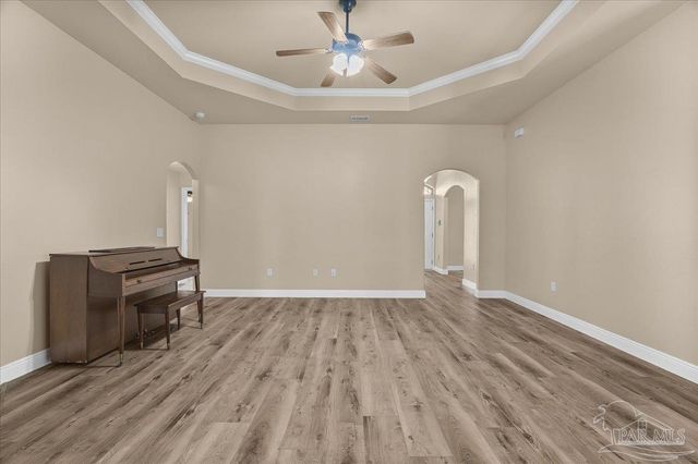 6096 Winchester Cir, Milton, FL 32570