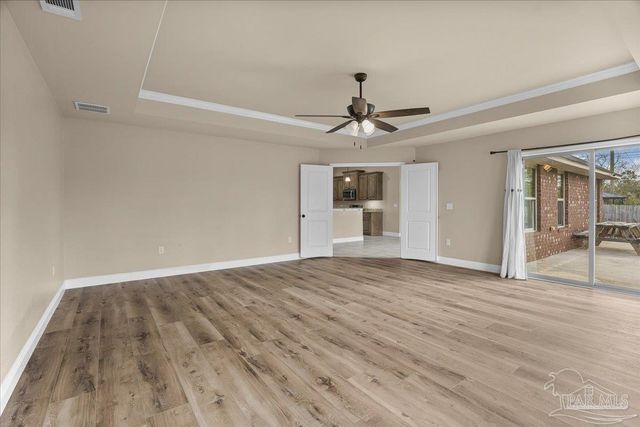 6096 Winchester Cir, Milton, FL 32570