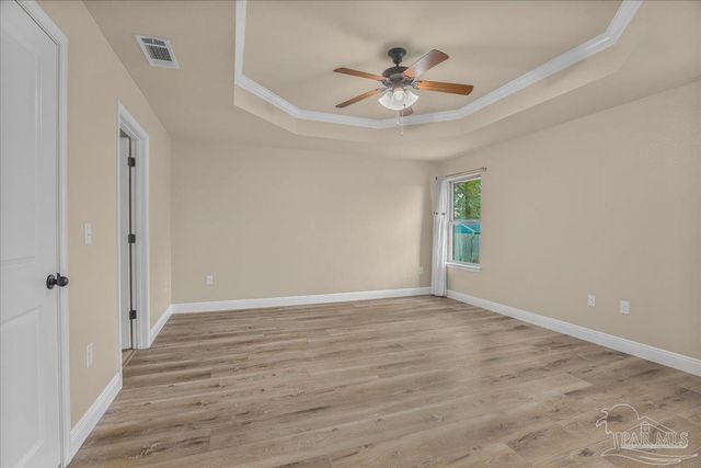 6096 Winchester Cir, Milton, FL 32570