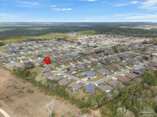 6096 Winchester Cir, Milton, FL 32570