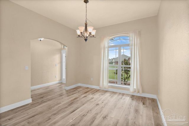 6096 Winchester Cir, Milton, FL 32570