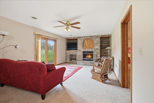 29214 Manor DRIVE, Waterford, WI 53185