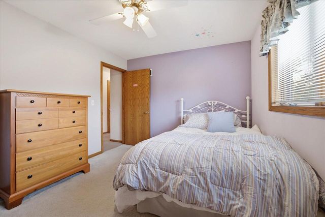 29214 Manor DRIVE, Waterford, WI 53185