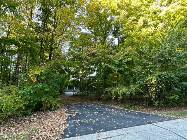 29214 Manor DRIVE, Waterford, WI 53185