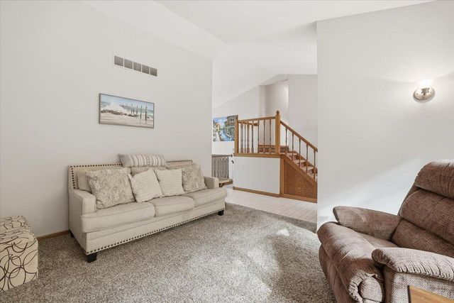 29214 Manor DRIVE, Waterford, WI 53185