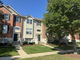 782 Thornbury Court, Bartlett, IL 60103