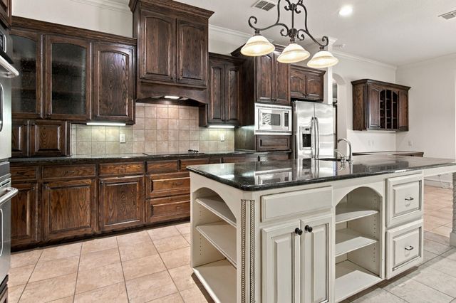 7004 Cherrybark Lane, North Richland Hills, TX 76182