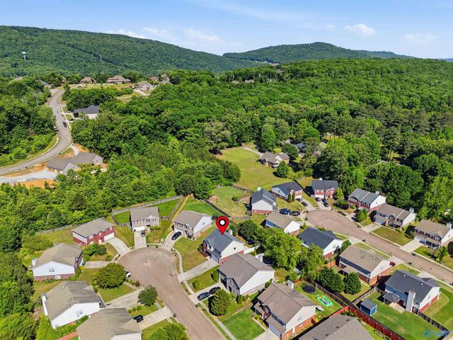 4805 Inglewood Court SE, Owens Cross Roads, AL 35763