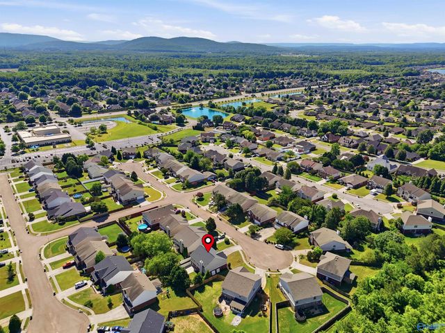 4805 Inglewood Court SE, Owens Cross Roads, AL 35763