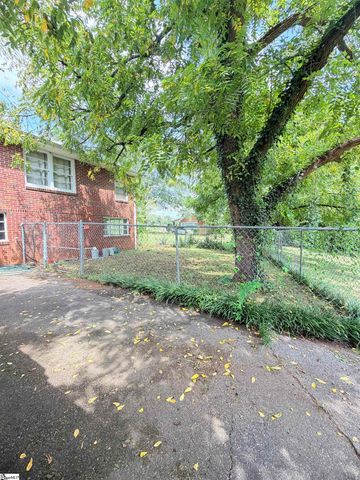 100 Branike Drive, Duncan, SC 29334
