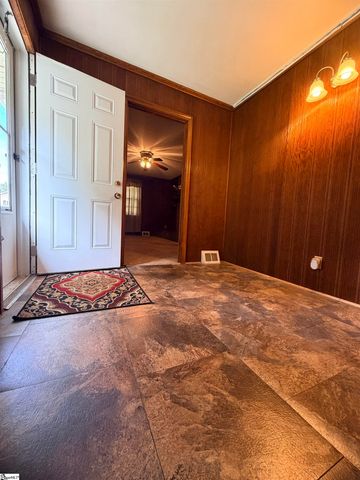 100 Branike Drive, Duncan, SC 29334