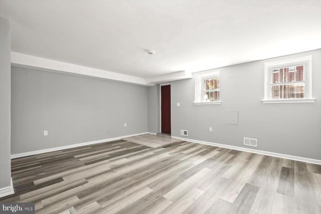 906 N FULTON AVE, Baltimore, MD 21217