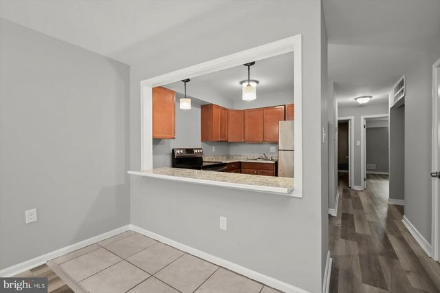 906 N FULTON AVE, Baltimore, MD 21217
