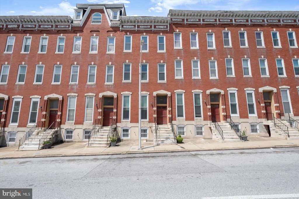 906 N FULTON AVE, Baltimore, MD 21217