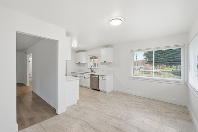 2746 N Cedar Avenue, Fresno, CA 93703