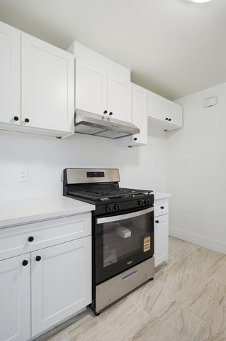 2746 N Cedar Avenue, Fresno, CA 93703