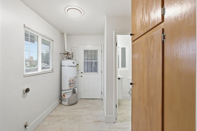 2746 N Cedar Avenue, Fresno, CA 93703