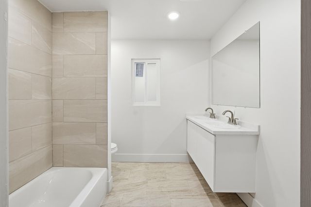 2746 N Cedar Avenue, Fresno, CA 93703