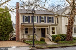 9 BRIDGE ST, Stockton, NJ 08559