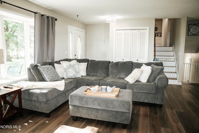 4022 N Berkey Southern Road, Berkey, OH 43504