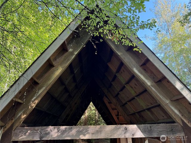 2563 E South Island Drive, Shelton, WA 98584