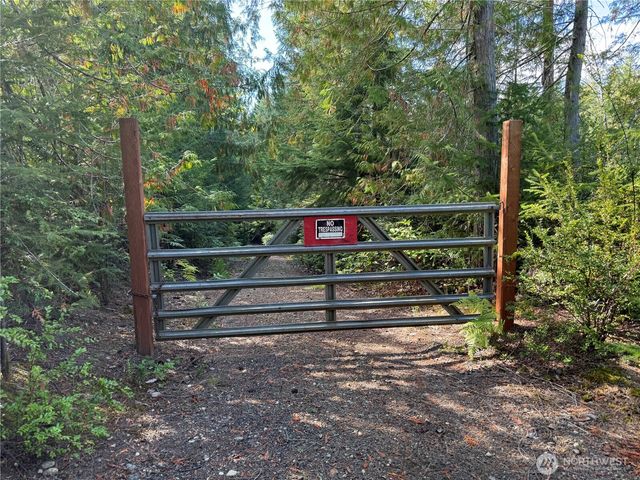 2563 E South Island Drive, Shelton, WA 98584