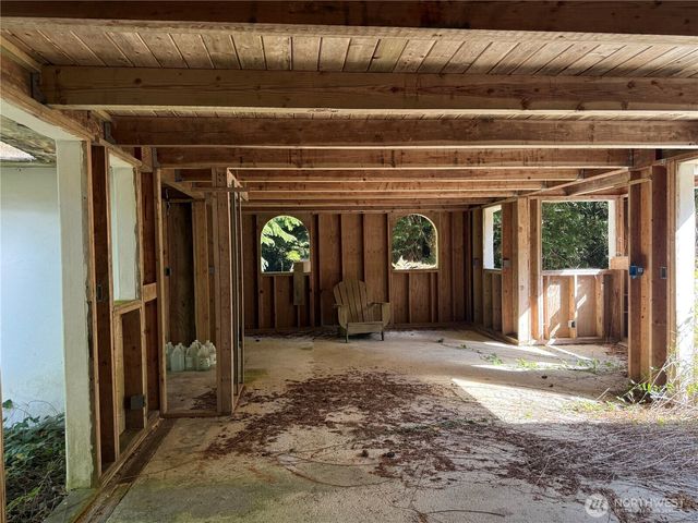 2563 E South Island Drive, Shelton, WA 98584