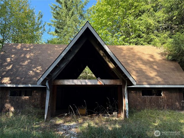 2563 E South Island Drive, Shelton, WA 98584