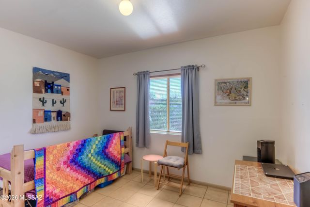 2756 S Oakenshield Way, Tucson, AZ 85730