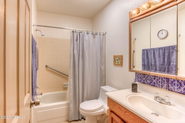 2756 S Oakenshield Way, Tucson, AZ 85730