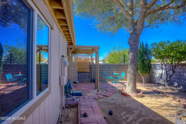 2756 S Oakenshield Way, Tucson, AZ 85730