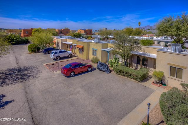 2756 S Oakenshield Way, Tucson, AZ 85730