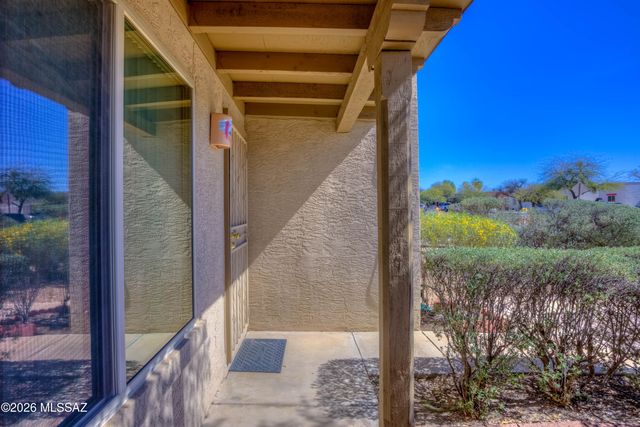 2756 S Oakenshield Way, Tucson, AZ 85730