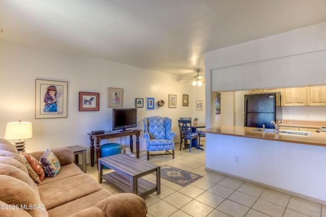 2756 S Oakenshield Way, Tucson, AZ 85730