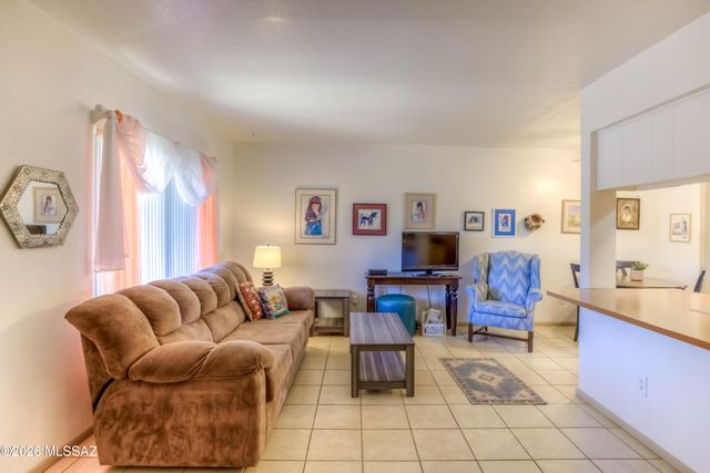 2756 S Oakenshield Way, Tucson, AZ 85730