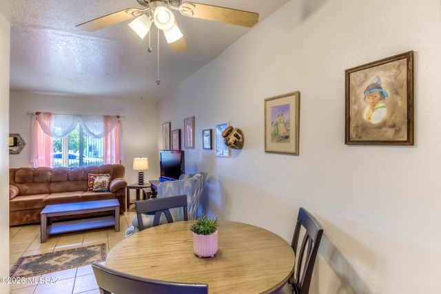 2756 S Oakenshield Way, Tucson, AZ 85730