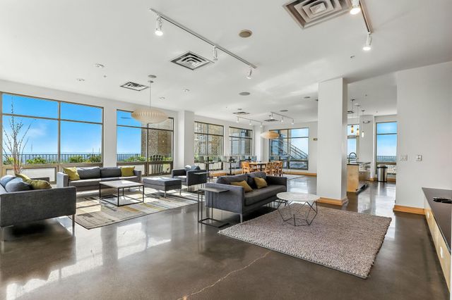 2929 Chicago Avenue 907, Minneapolis, MN 55407