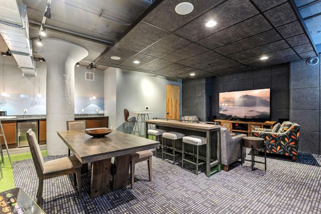 2929 Chicago Avenue 907, Minneapolis, MN 55407